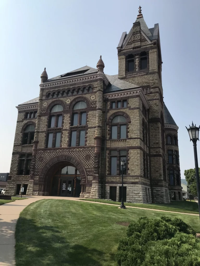 How to Access the Winona Jail Roster?